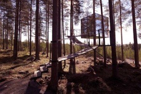 treehotel-mirrorcube-exterior