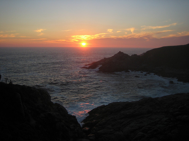 Sunset over Valpariso Harbour Photo by David Spencer