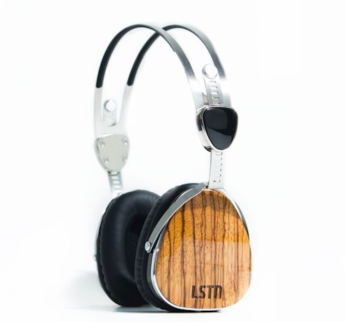 Zebra Wood Troubadours with Mic