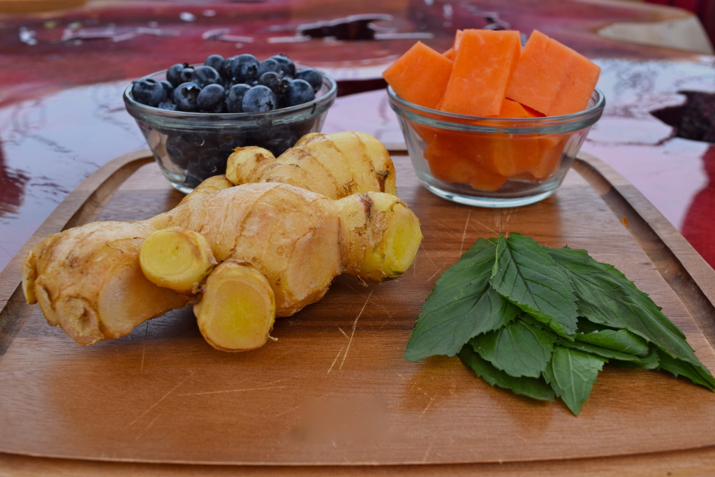 papaya, blueberries, ginger and mint 